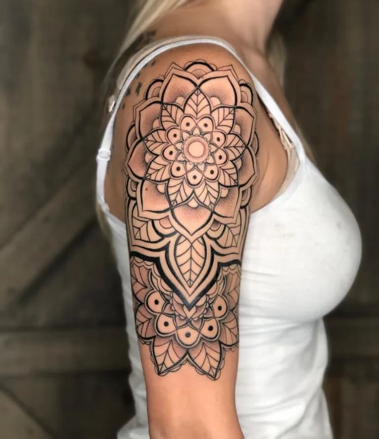 Czy tatuaże są modne? Odkryj najnowsze trendy i style tatuaży