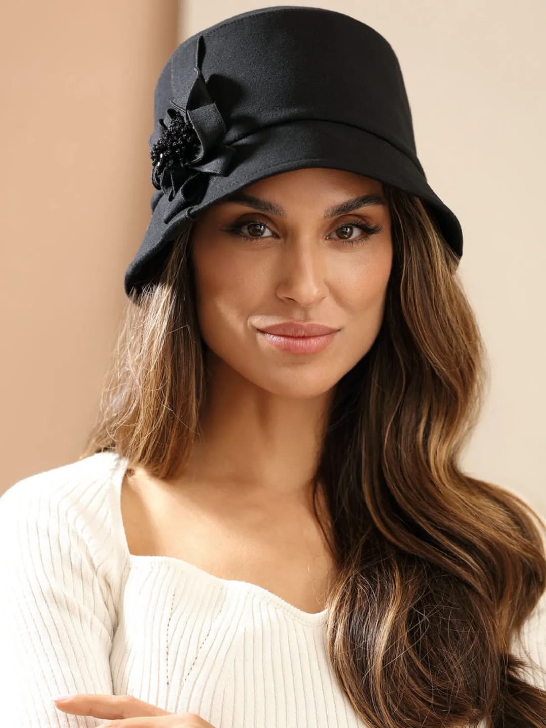 Modne czapki, które musisz mieć tej jesieni i zimy